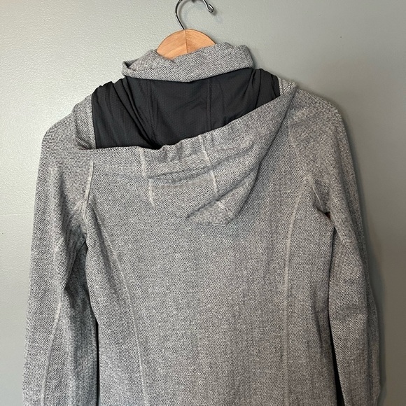 Lululemon Stride Jacket *Brushed Ghost Heathered Coal Herringbone / Coal - Picture 7 of 11